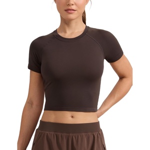 CRZ YOGA Seamless Crop Workout Tops for Women – Athletic Running Gym Yoga Short Sleeve Shirts Basic(Hot Fudge Brown)